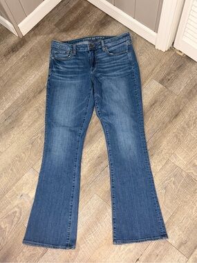 American Eagle Outfitters Women's Mid Rise Skinny Kick Jeans